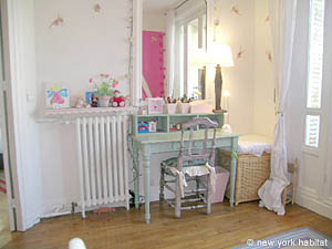 Paris 3 Bedroom accommodation - bedroom 3 (PA-3407) photo 3 of 7