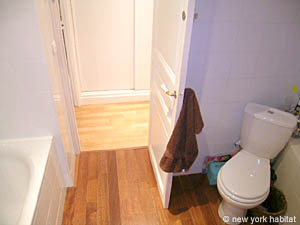 Paris 3 Bedroom accommodation - bathroom 1 (PA-3407) photo 5 of 5