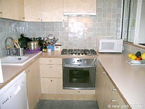 Paris 2 Bedroom accommodation - kitchen (PA-3409) photo 3 of 6