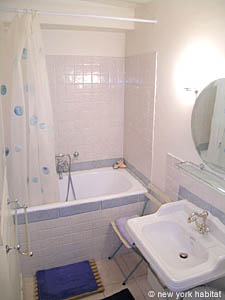 Paris 2 Zimmer ferienwohnung - badezimmer 1 (PA-3445) photo 1 von 3