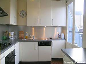 Paris 2 Bedrooms accommodation kitchen photo 37