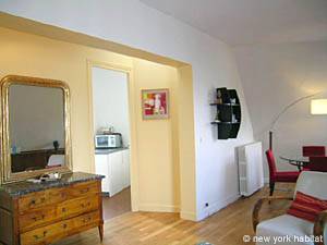 Paris 2 Bedrooms accommodation living room photo 52