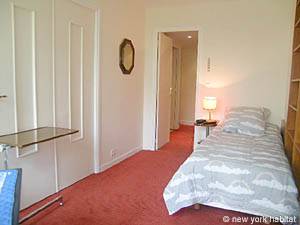 Paris 2 Bedroom accommodation - bedroom 2 (PA-3451) photo 2 of 5