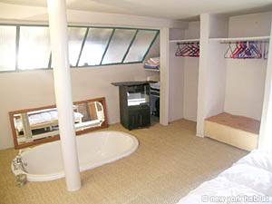 Paris 2 Zimmer wohnungsvermietung - badezimmer 1 (PA-3493) photo 2 von 4