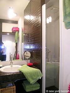 Paris Studio T1 appartement location vacances - salle d'eau (PA-3495) photo 2 sur 4