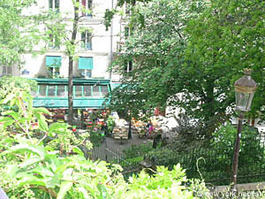 Paris 1 Bedroom apartment bedroom photo 12