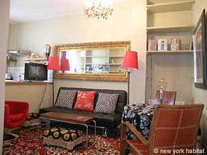 Paris 1 Bedroom apartment living room photo 32