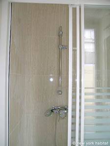 Paris Studio apartment - bathroom (PA-3510) photo 3 of 3
