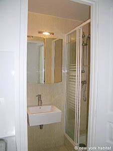 Paris Studio/T1 logements location appartements - salle d'eau (PA-3515) photo 1 de 3
