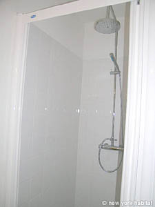 Paris 2 Zimmer wohnungsvermietung - badezimmer 1 (PA-3523) photo 4 von 4