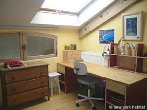 Paris 3 Bedroom - Loft - Duplex accommodation - bedroom 3 (PA-3530) photo 4 of 4