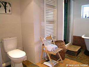 Paris 3 Bedroom - Loft - Duplex accommodation - bathroom 1 (PA-3530) photo 5 of 5