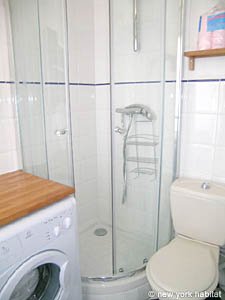 Paris Studio/T1 appartements location vacances - salle d'eau (PA-3532) photo 2 de 3