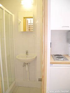 Paris Studio apartment - bathroom 1 (PA-3536) photo 1 of 2