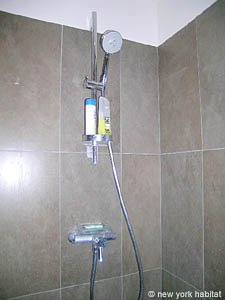 Paris Studiowohnung ferienwohnung - badezimmer 1 (PA-3538) photo 3 von 4