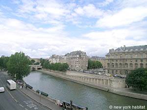 Paris 1 Bedroom apartment - living room (PA-3539) photo 9 of 10