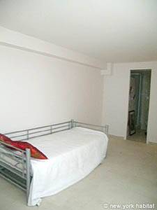 Paris Studio apartment - living room (PA-3544) photo 3 of 3