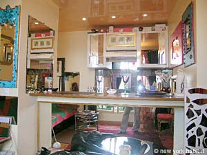 Paris Studio accommodation kitchen photo 11