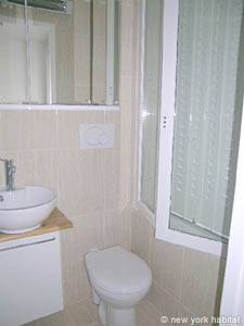 Paris Studio apartment - bathroom (PA-3572) photo 2 of 4