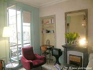 Paris Studio apartment - living room (PA-3577) photo 2 of 6