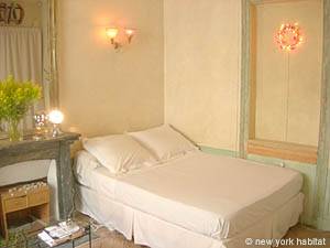 Paris Studio apartment - living room (PA-3577) photo 4 of 6