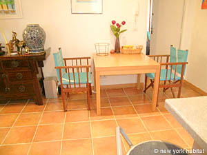 Paris Studio accommodation - living room (PA-3587) photo 6 of 8
