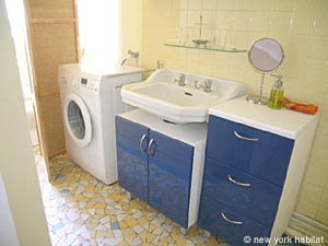 Paris Studio/T1 appartements location vacances - salle d'eau (PA-3596) photo 2 de 7