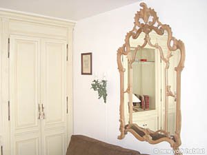 Paris Studio accommodation - living room (PA-3598) photo 3 of 7