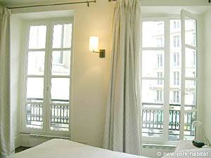 Paris 1 Bedroom apartment - bedroom (PA-3607) photo 5 of 8