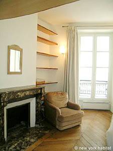 Paris 1 Bedroom apartment - bedroom (PA-3607) photo 4 of 8