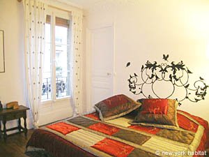 Paris 2 Bedroom accommodation - bedroom 2 (PA-3618) photo 1 of 8