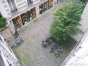 Paris 2 Bedroom accommodation - bedroom 2 (PA-3618) photo 7 of 8