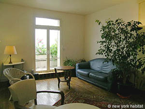 Paris 2 Bedroom accommodation - living room (PA-3620) photo 2 of 14