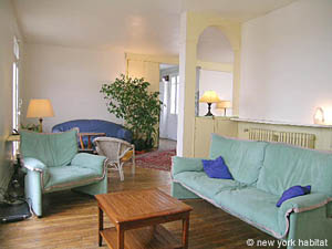 Paris 2 Bedroom accommodation - living room (PA-3620) photo 6 of 14