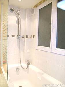 Paris Alcove Studio accommodation - bathroom (PA-3626) photo 2 of 4