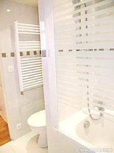 Paris Alcove Studio accommodation - bathroom (PA-3626) photo 4 of 4