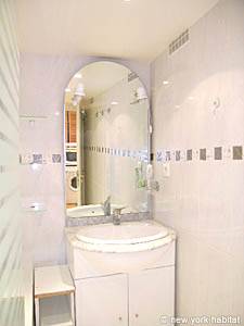 Paris Alcove Studio accommodation - bathroom (PA-3626) photo 1 of 4