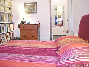 Paris 1 Bedroom accommodation - bedroom (PA-3630) photo 3 of 4