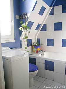 Paris T2 logements location appartements - salle d'eau (PA-3632) photo 1 de 4