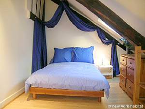 Paris T2 - Duplex appartements location vacances - chambre (PA-3636) photo 2 de 8