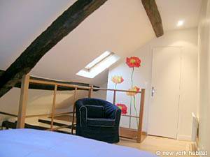 Paris T2 - Duplex appartements location vacances - chambre (PA-3636) photo 4 de 8
