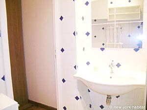 Paris 2 Zimmer ferienwohnung - badezimmer (PA-3643) photo 2 von 3