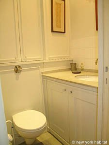 Paris T3 appartement location vacances - salle d'eau 3 (PA-3657) photo 1 sur 2