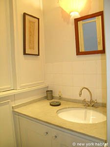Paris T3 appartement location vacances - salle d'eau 3 (PA-3657) photo 2 sur 2
