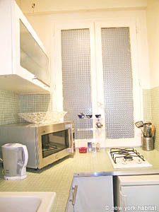 Paris 1 Bedroom accommodation kitchen photo 16