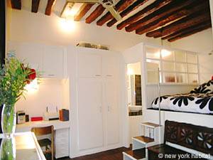 Paris Studio/T1 logements location appartements - s&eacute;jour (PA-3670) photo 6 de 9