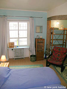 Paris 3 Bedroom - Duplex accommodation - bedroom 1 (PA-3676) photo 3 of 4