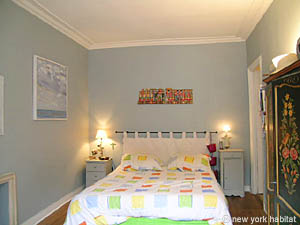 Paris 3 Bedroom - Duplex accommodation - bedroom 2 (PA-3676) photo 2 of 4