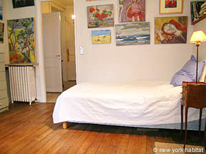Paris 3 Bedroom - Duplex accommodation - bedroom 3 (PA-3676) photo 3 of 4