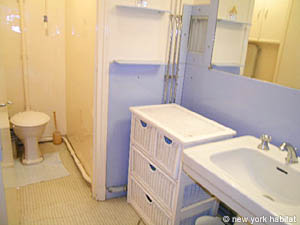 Paris 3 Bedroom - Duplex accommodation - bathroom 2 (PA-3676) photo 1 of 2